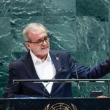 A la tribune de l'ONU, le président iranien Massoud Pezeshkian a répété que son pays "n'a jamais cherché et ne cherchera jamais à construire une bombe atomique". KEYSTONE/EPA/KENA BETANCUR